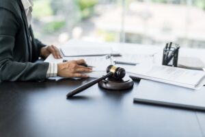 Vito & Dollenmaier offers legal support for trucking accident victims seeking justice and compensation.
