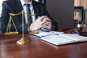 When to Hire a Truck Accident Attorney